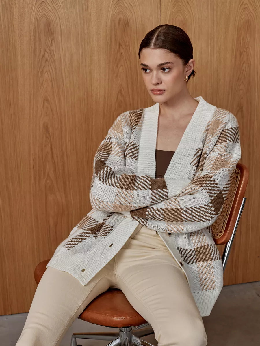 ELORA Oversize Düğmeli Triko Hırka