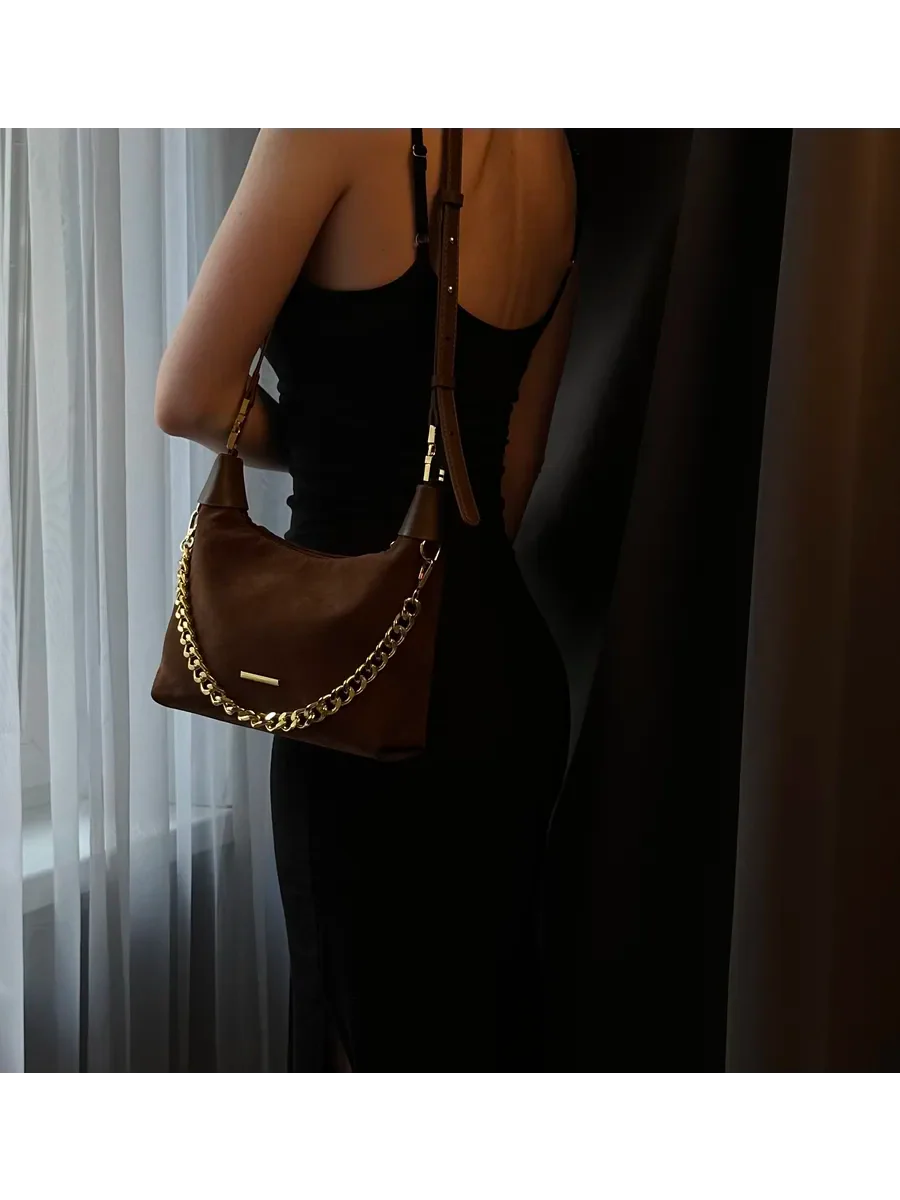 Velora Chain Bag